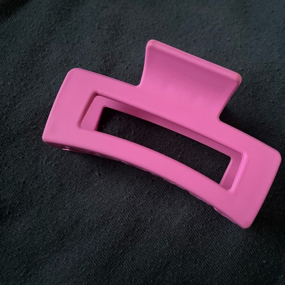 Matte pink claw clip new in bag - Picture 3 of 3